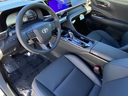 New 2026 Toyota Crown XLE image 18