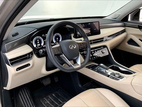 Certified 2023 INFINITI QX60 Luxe w/ Performance Audio Package image 17