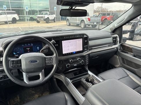 Used 2024 Ford F350 Lariat w/ Black Appearance Package image 18