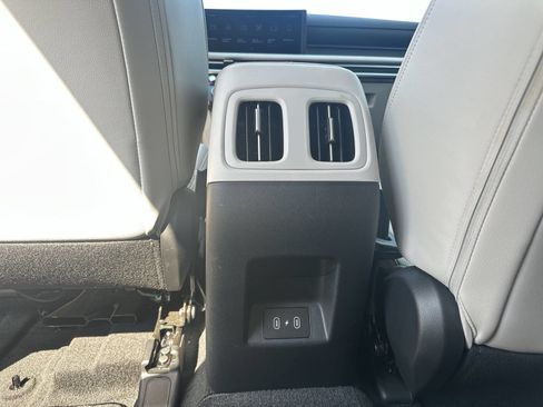 Used 2025 Hyundai Tucson SEL AWD/4WD image 22