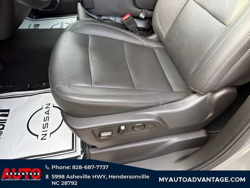 Used 2025 GMC Sierra 1500 SLT AWD/4WD image 11