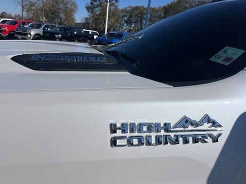 Used 2024 Chevrolet Silverado 2500 High Country w/ Technology Package image 3