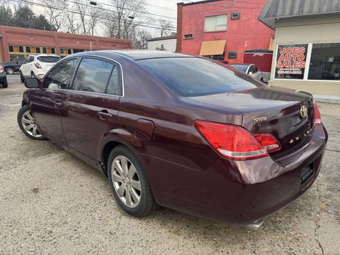 Used 2005 Toyota Avalon XLS image 6