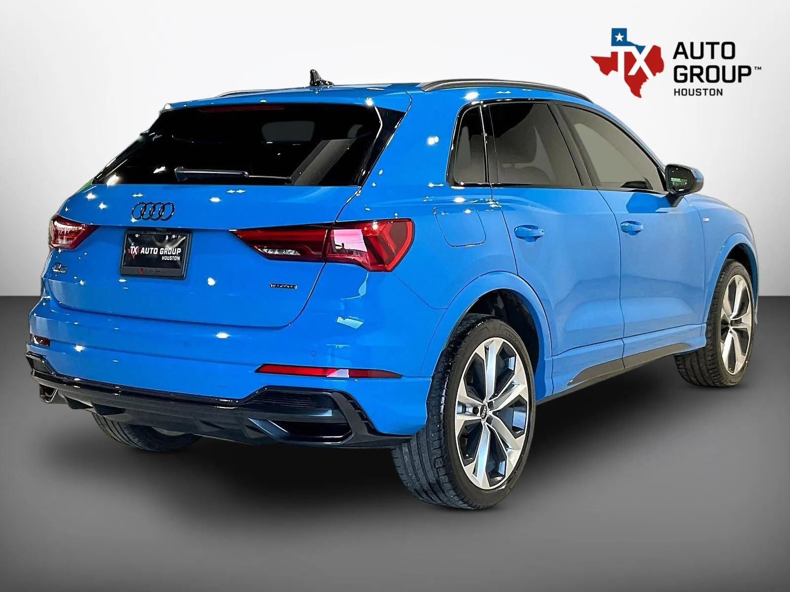 Used 2022 Audi Q3 2.0T Premium Plus AWD/4WD image 47