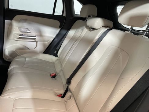 Certified 2025 Mercedes-Benz GLA 250 image 29