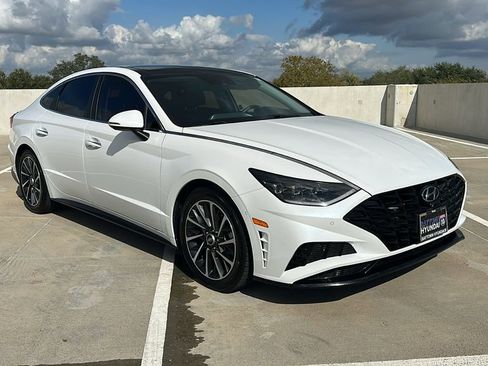 Used 2022 Hyundai Sonata Limited image 15
