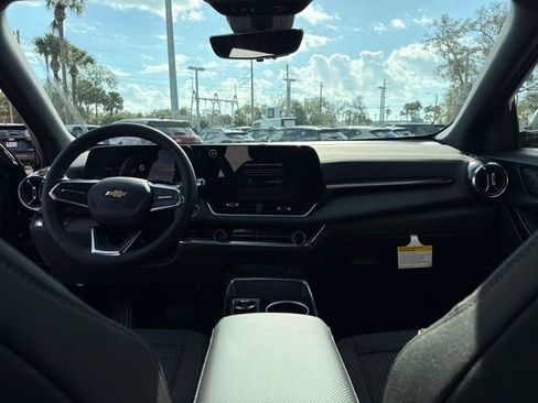 New 2026 Chevrolet Equinox LT w/ Safety and Technology Package FWD image 26