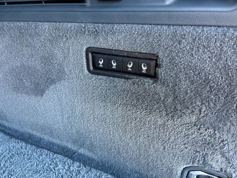 Used 2022 Jeep Grand Wagoneer Series II w/ Convenience Group III image 15