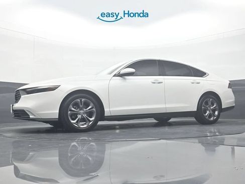 Used 2024 Honda Accord EX image 30