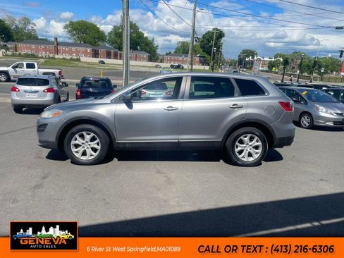 Used 2011 MAZDA CX-9 Touring w/ Moonroof & Bose Audio Pkg image 8
