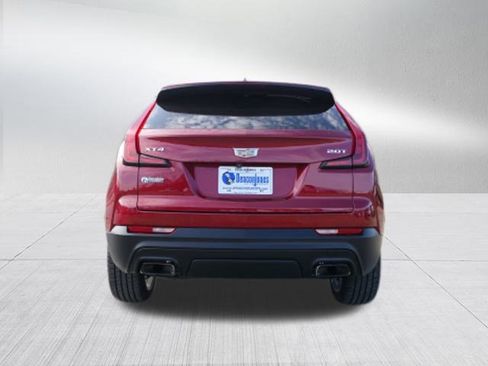 Used 2019 Cadillac XT4 Luxury image 4