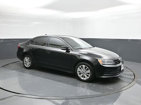 Used 2015 Volkswagen Jetta TDI SE image 17