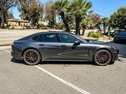 Used 2022 Porsche Panamera 4S AWD/4WD image 16