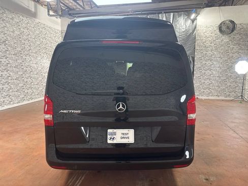 Used 2022 Mercedes-Benz Metris Passenger image 6