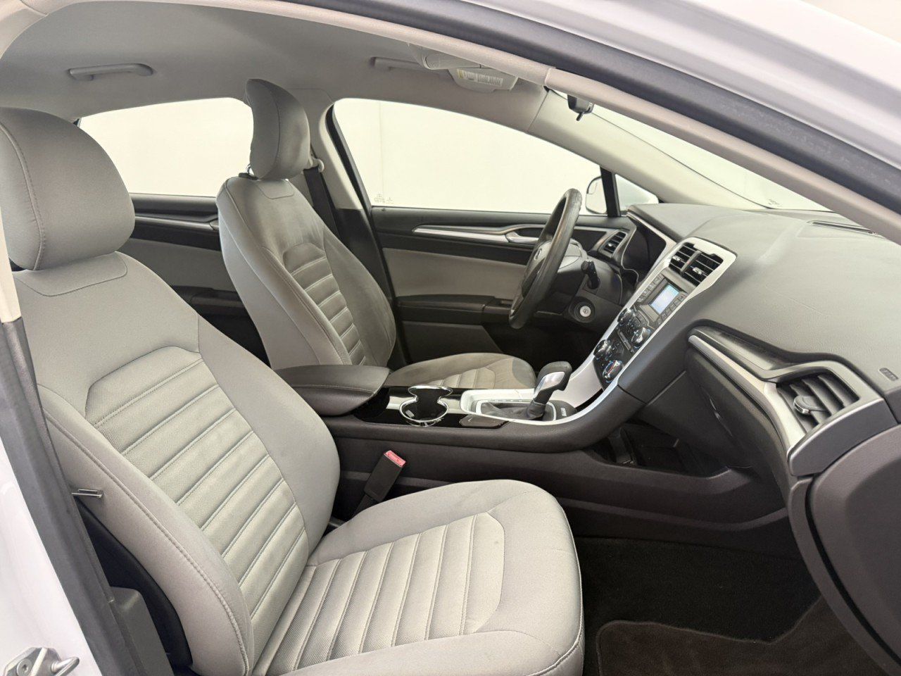 Used 2015 Ford Fusion S FWD image 10