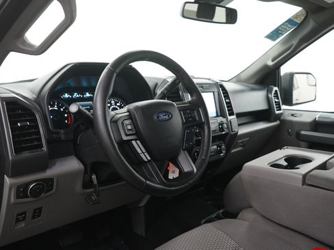 Used 2019 Ford F150 XLT w/ Equipment Group 302A Luxury AWD/4WD image 18