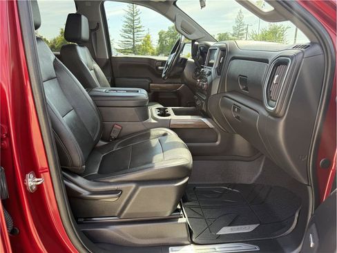Used 2019 Chevrolet Silverado 1500 LT Trail Boss AWD/4WD image 24