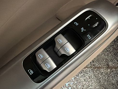Used 2026 Mercedes-Benz C 300 Sedan image 24