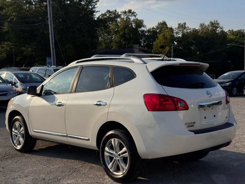 Used 2015 Nissan Rogue S w/ Convenience Package AWD/4WD image 11