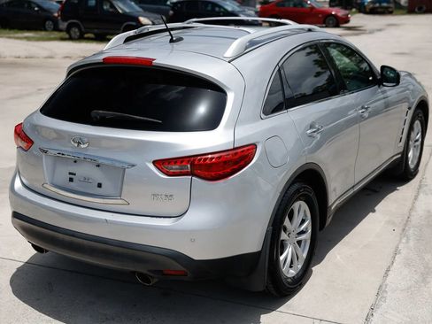 Used 2011 INFINITI FX35 2WD w/ Premium Pkg image 7