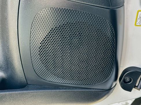 Used 2024 RAM ProMaster 2500 w/ Convenience Group FWD image 18