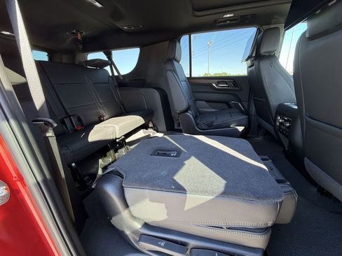 New 2026 GMC Yukon XL Denali image 30