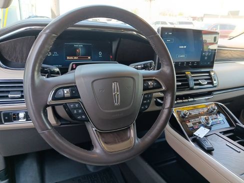 Used 2023 Lincoln Navigator L Reserve AWD/4WD image 14