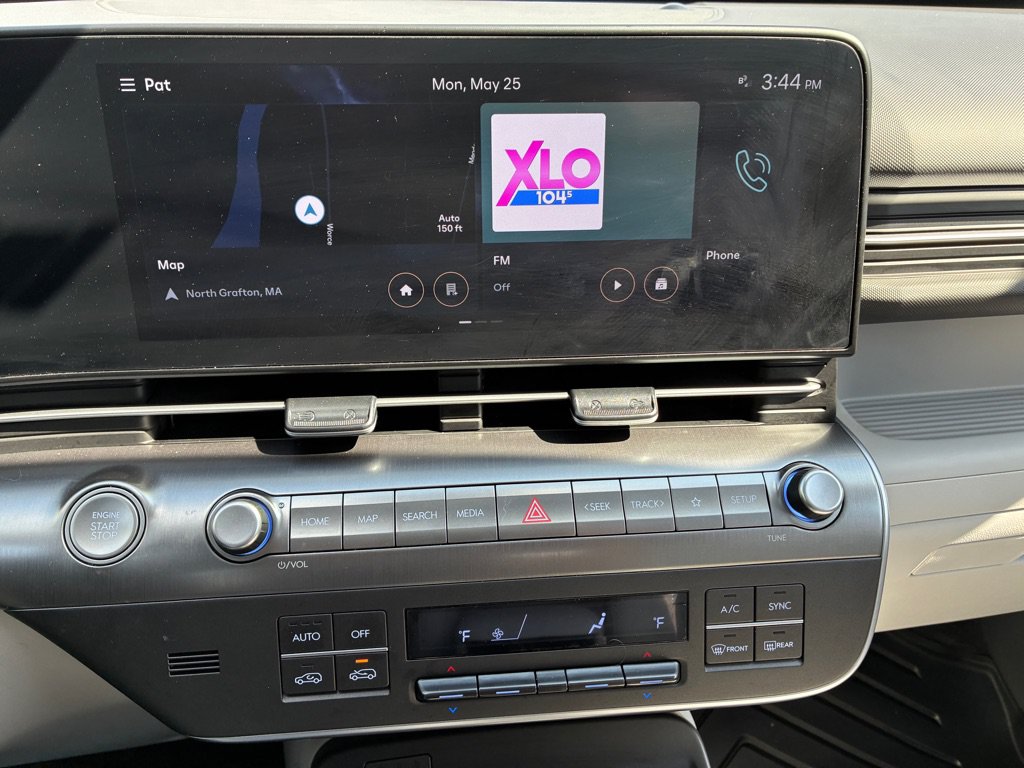 Used 2024 Hyundai Kona Limited AWD/4WD image 29