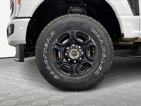 Used 2023 Ford F350 XL w/ STX Appearance Package AWD/4WD image 9