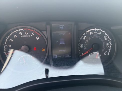 Used 2020 Toyota Tacoma SR w/ SR Convenience Package RWD image 33
