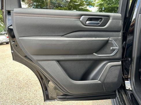 New 2025 Nissan Armada Platinum image 23