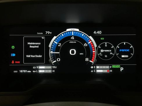 Used 2024 Toyota Tundra Limited image 28