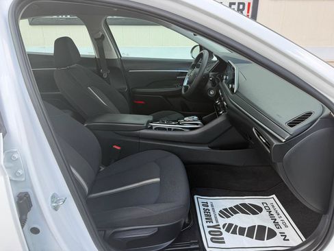 Used 2022 Hyundai Sonata SE w/ Cargo Package FWD image 25