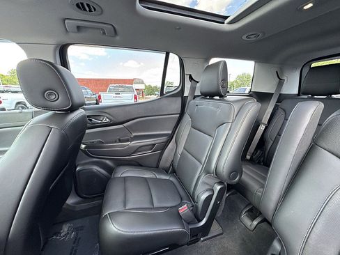 Certified 2019 GMC Acadia SLT image 27
