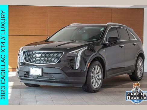 Used 2023 Cadillac XT4 Luxury w/ Cold Weather Package AWD/4WD image 1