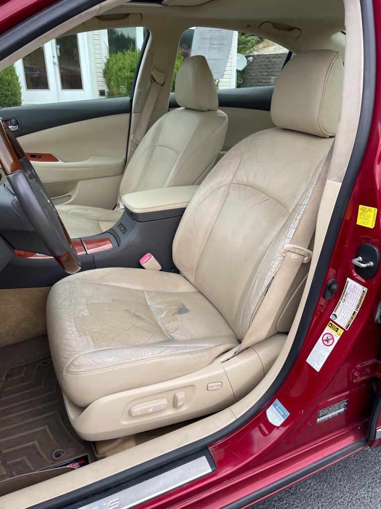 Used 2010 Lexus ES 350 w/ Preferred Accessory Package FWD image 15