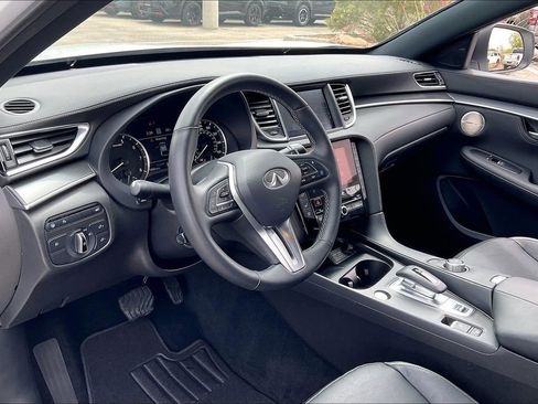 Used 2025 INFINITI QX55 Essential AWD/4WD image 13