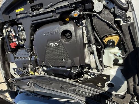 Used 2017 Nissan Maxima Platinum image 40