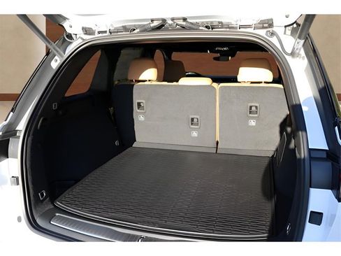 New 2025 Jeep Grand Cherokee Summit image 17