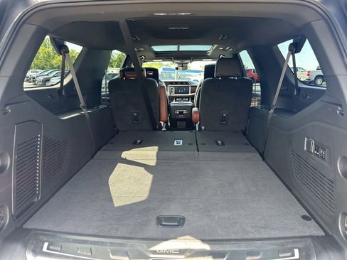 Certified 2023 GMC Yukon XL Denali Ultimate image 9