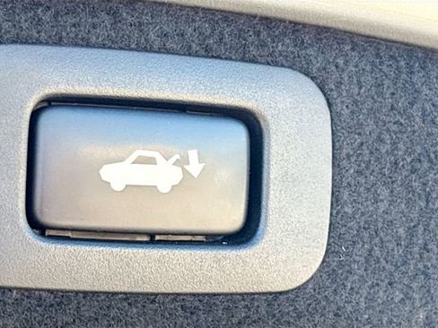 Used 2015 Lexus LS 460 image 13