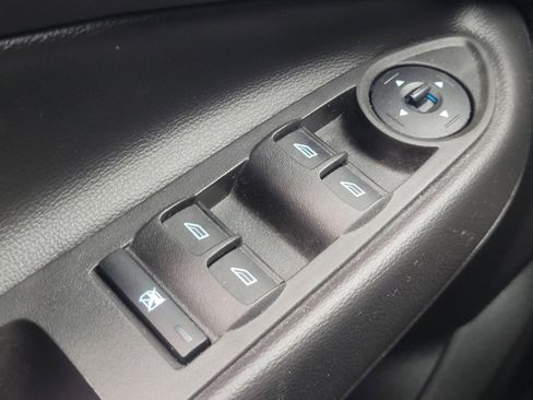 Used 2017 Ford Escape SE image 27