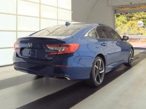 Used 2020 Honda Accord Sport image 4
