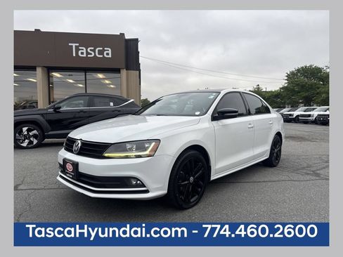 Used 2018 Volkswagen Jetta Sport FWD image 1