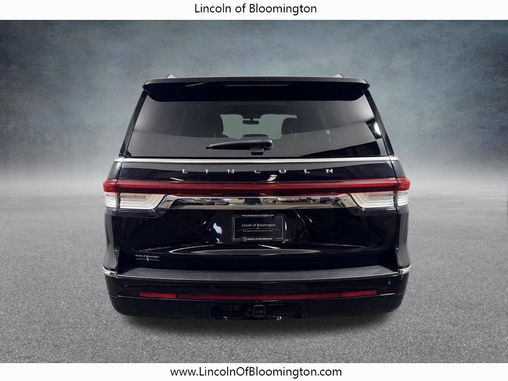 Used 2023 Lincoln Navigator Reserve AWD/4WD image 7