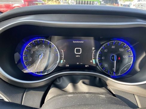 New 2026 Chrysler Voyager LX image 19