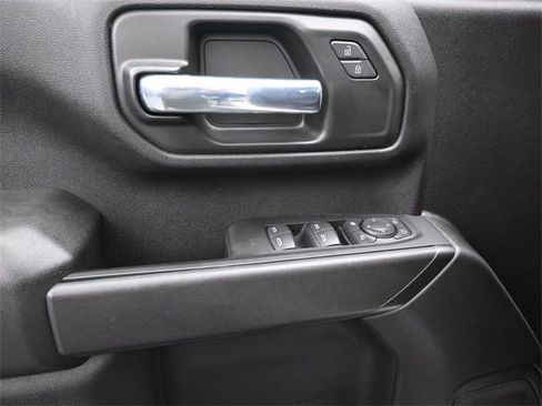 Used 2024 Chevrolet Silverado 2500 Custom w/ Custom Value Package image 18