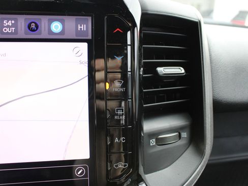 New 2025 RAM 2500 Tradesman AWD/4WD image 33