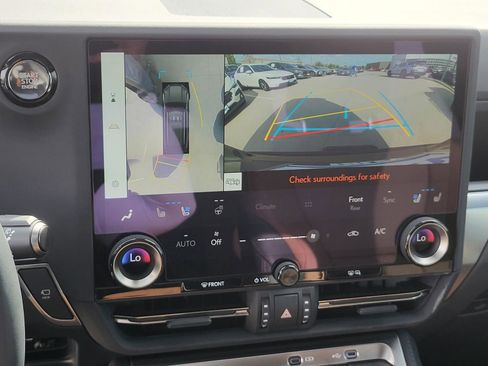 Used 2025 Lexus GX 550 w/ Accessory Package (Z1) AWD/4WD image 24