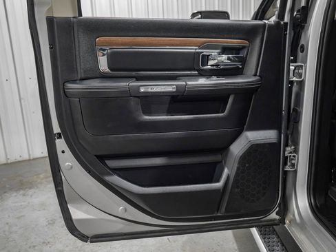 Used 2016 RAM 3500 Laramie image 44
